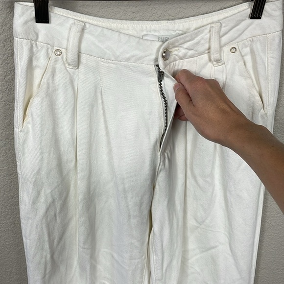 New Paige Pleated Leenah Pearl Chain Jeans White French Ivory Sz 28 - Picture 3 of 16